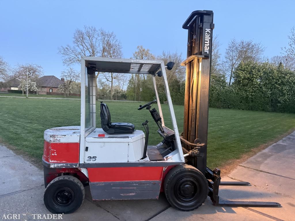 Kalmar 2.5 tonner diesel heftruck | Sideshift | verlichting, Info@vanbeurdenheftrucks.nl, Diesel, Heftruck, Ophalen of Verzenden