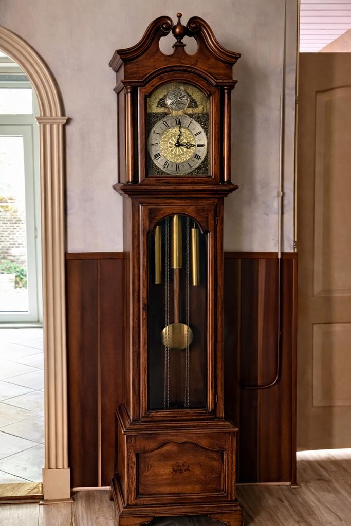 Howard Miller grootvadersklok, Antiek en Kunst, Antiek | Klokken, Ophalen