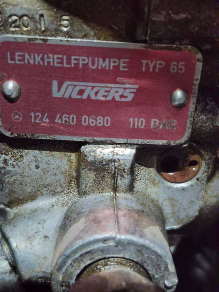 Gezocht stuurpomp W 124 diesel, Auto-onderdelen, Ophalen of Verzenden
