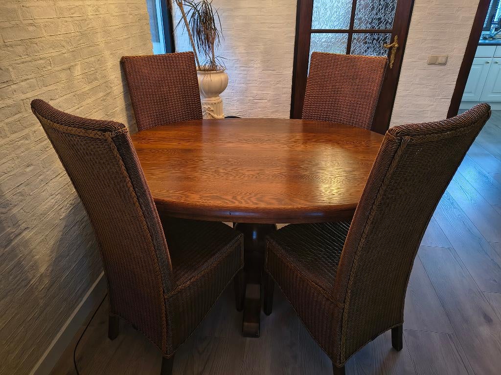 Eettafel eikenhout + 4 Loom stoelen Lloyd, Ophalen, 100 tot 150 cm, Eikenhout, 50 tot 100 cm