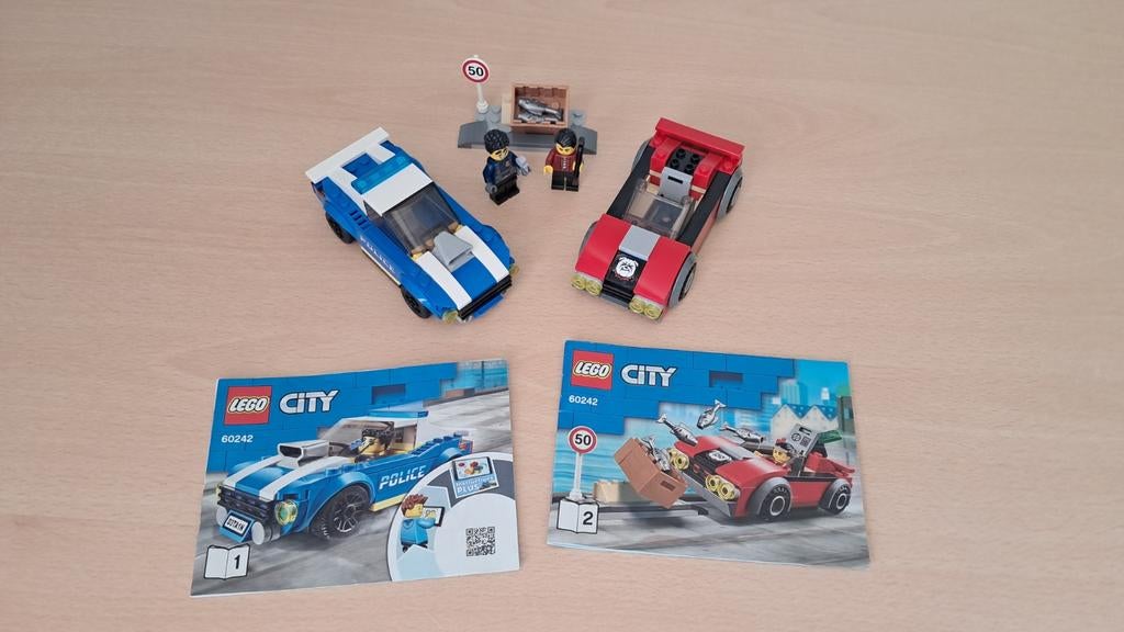Lego City Politie Achtervolging 60242 - Mist 2 vissen, Ophalen of Verzenden, Gebruikt, Lego