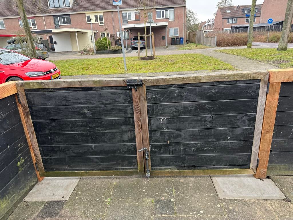 Zwart houten hekwerk met dubbele poort en slot, Met poort, Gebruikt, Ophalen of Verzenden, Tuinhek