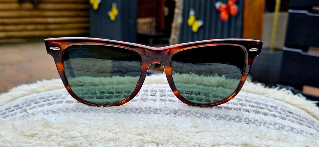 Puntgave Ray-Ban  wayfarer ll zonnebril, Sieraden, Tassen en Uiterlijk, Zonnebrillen en Brillen | Dames, Ophalen of Verzenden