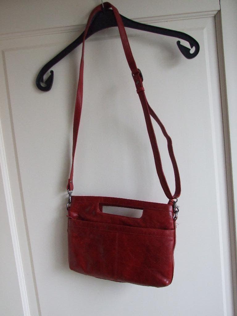 MyLady zgan rood leren schoudertasje met veel bergruimte, Sieraden, Tassen en Uiterlijk, Tassen | Damestassen, Ophalen of Verzenden