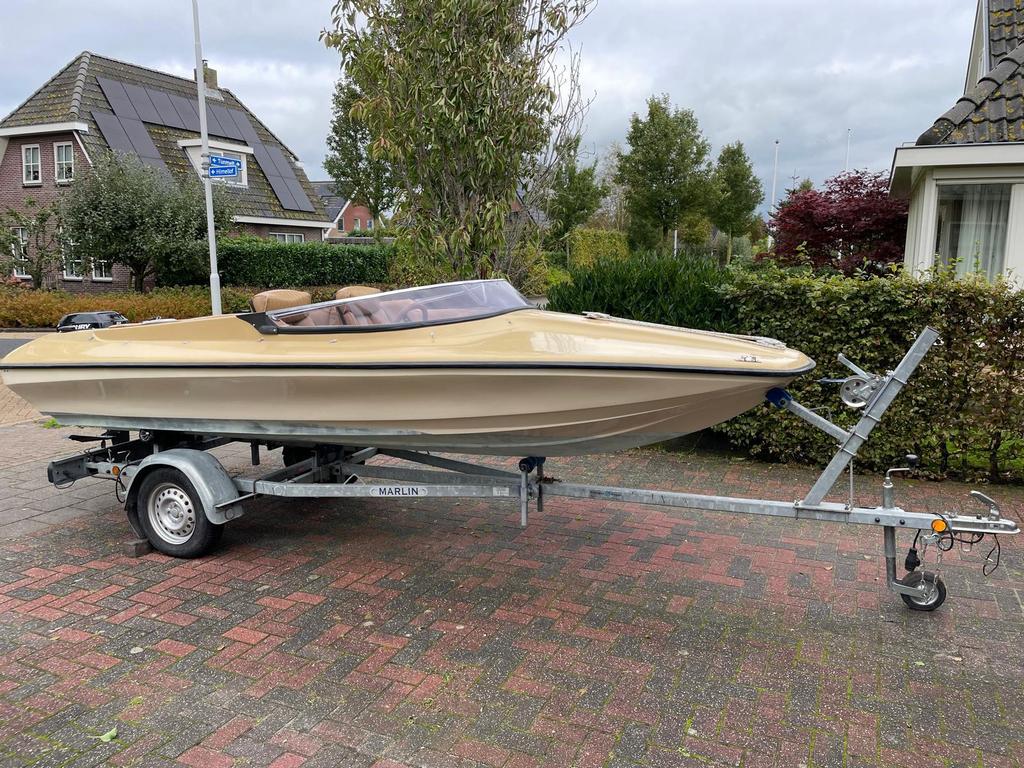 Motorboot (shakespeare) met aanhanger/trailer, 10 tot 30 pk, Gebruikt, Ophalen of Verzenden, Snelvarend