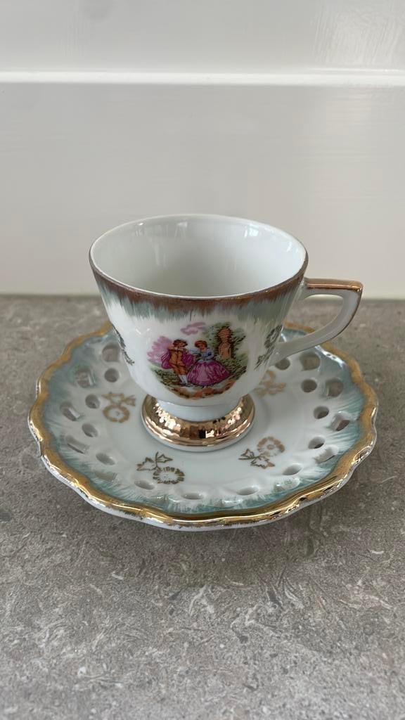 Versailles kop en schotel, Ophalen of Verzenden