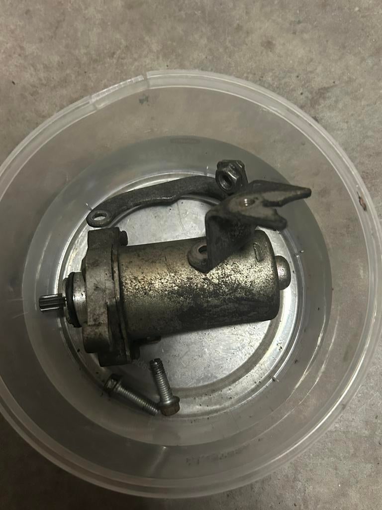 Startmotor E5 vespa sprint met toebehoren, Fietsen en Brommers, Brommeronderdelen | Algemeen, Ophalen of Verzenden