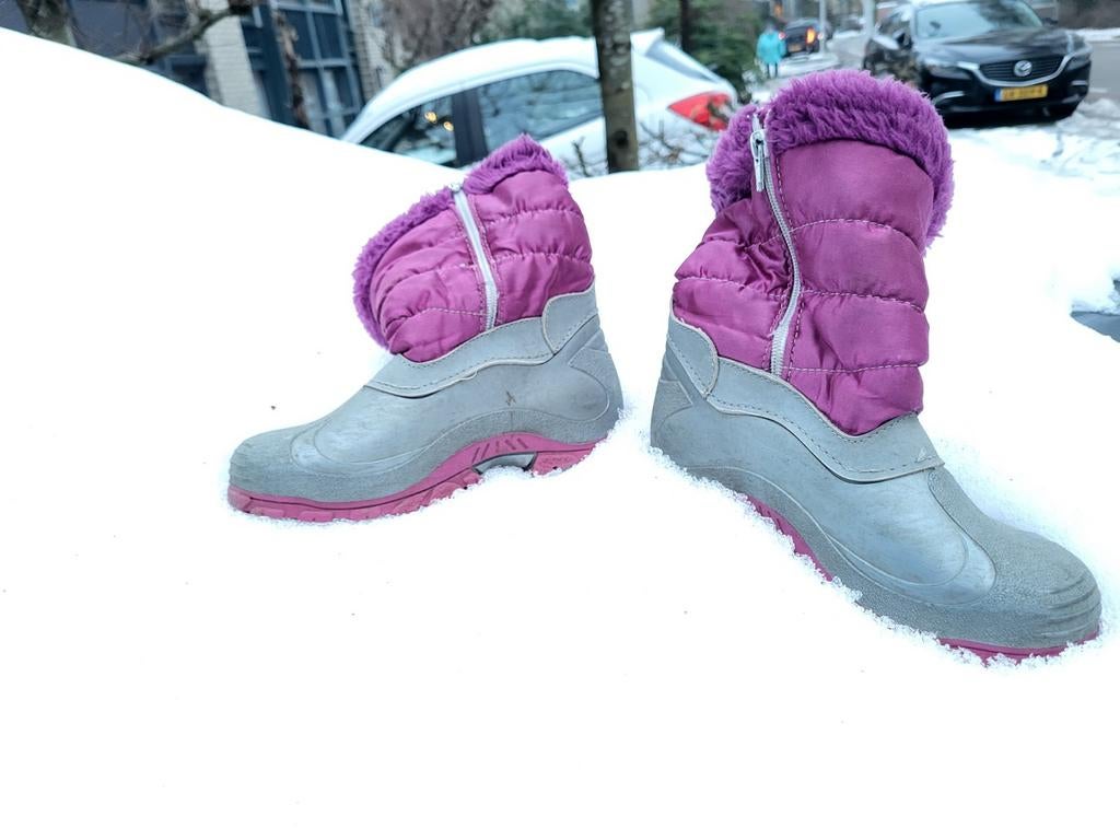 Leuke snowboots maat 34, Gebruikt, Meisje, Ophalen of Verzenden, Laarzen