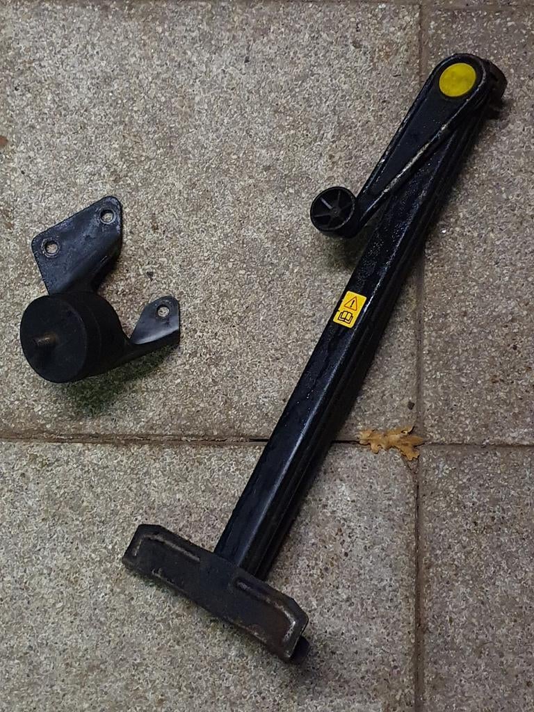 Krik en motorsteun Ford Capri, Ophalen of Verzenden, Gebruikt, Ford