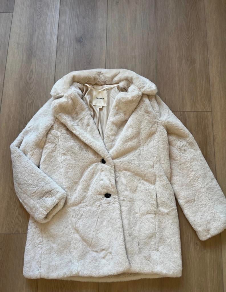Pull & Bear Faux fur / teddy jas maat S NIEUW, Ophalen of Verzenden, Nieuw, Maat 36 (S), Beige