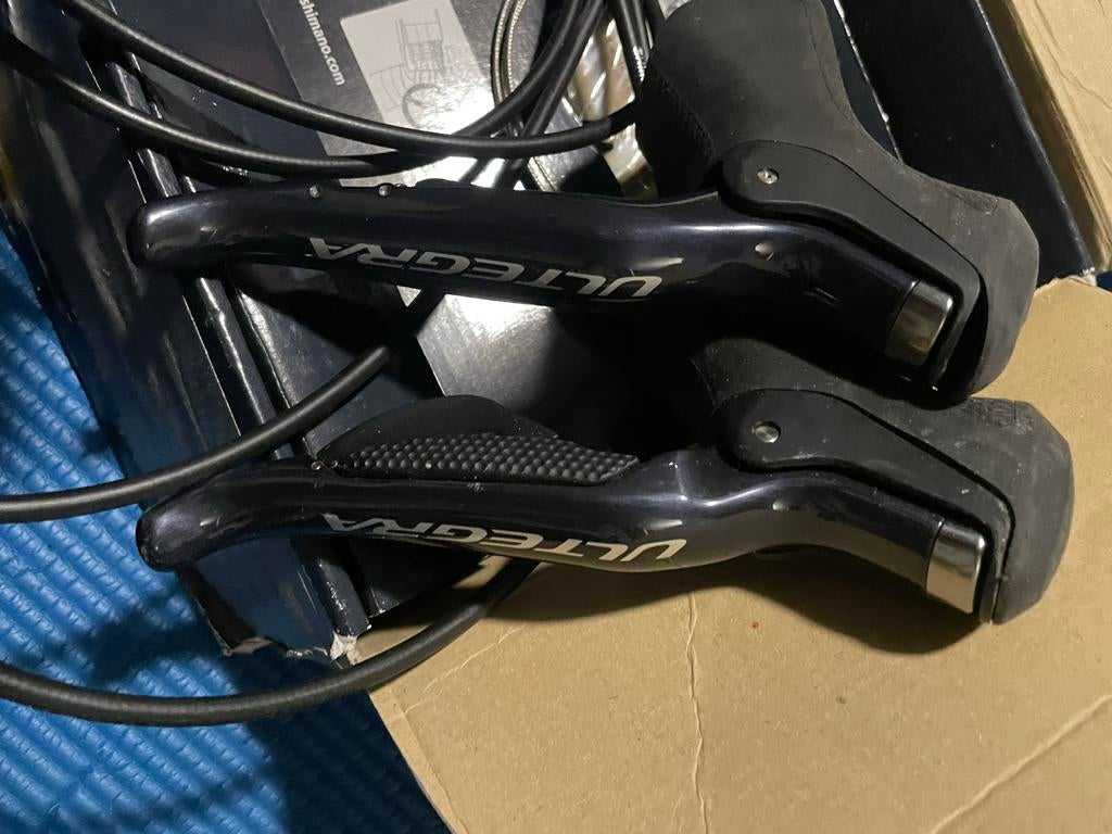 Shimano Ultegra Di2 Shifters st6870 - Nieuw!, Fietsen en Brommers, Fietsonderdelen, Ophalen of Verzenden, Nieuw, Stuur