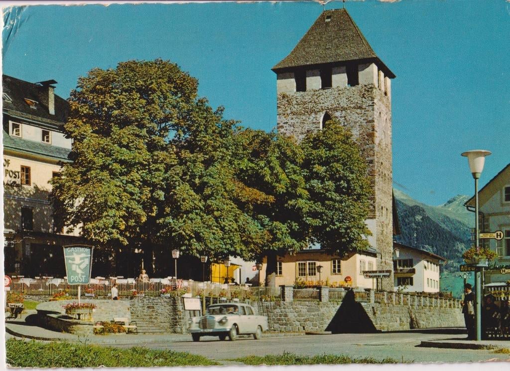 Oostenrijk , Winklern met auto's, Mercedes W110 Heckflosse, Ophalen of Verzenden, 1960 tot 1980, Gelopen, Oostenrijk