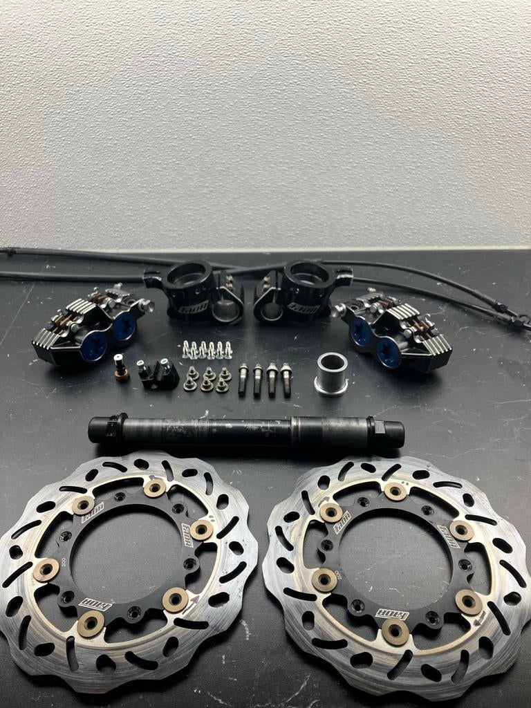 Compleet Dubbel Remsysteem Supermoto, Motoren, Ophalen of Verzenden, Gebruikt