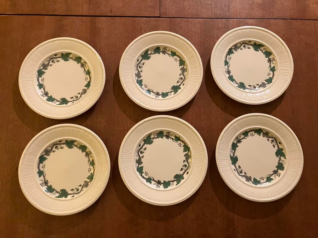 Wedgwood Stratford 6 gebaks bordjes 16 cm perfect, Huis en Inrichting, Keuken | Servies, Ophalen of Verzenden, Zo goed als nieuw