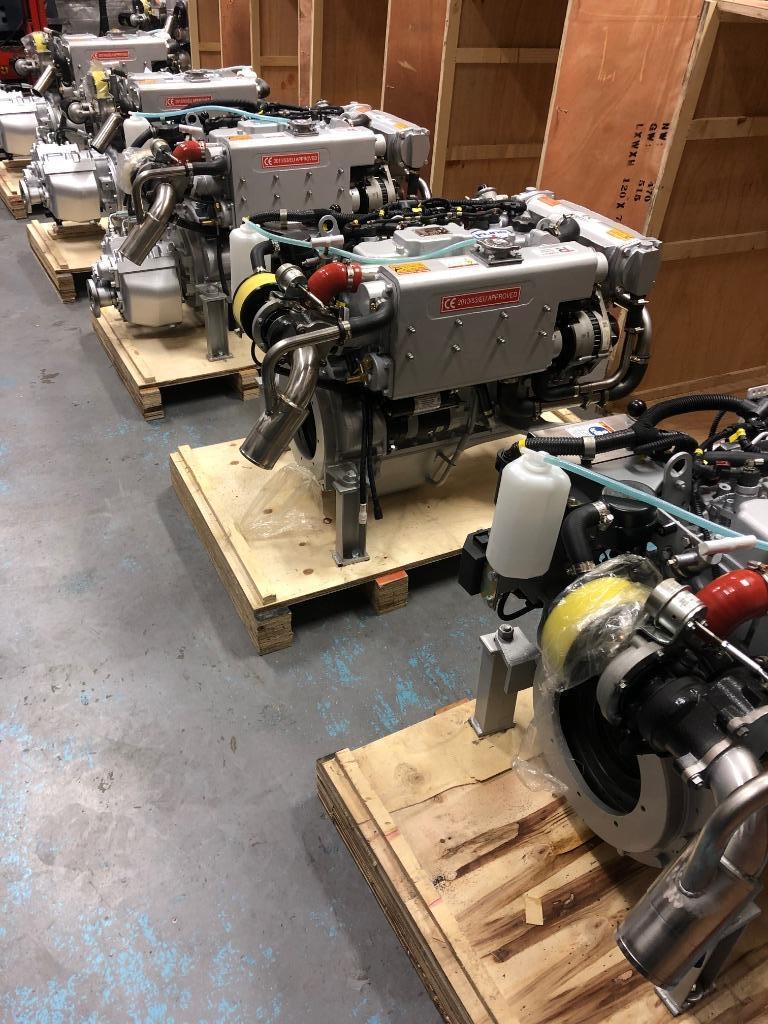 Nieuwe Scheepsdiesel 46PK € 5.950 met GRATIS PYTHONDRIVE P60, Watersport en Boten, Buiten- en Binnenboordmotoren, Nieuw, Diesel