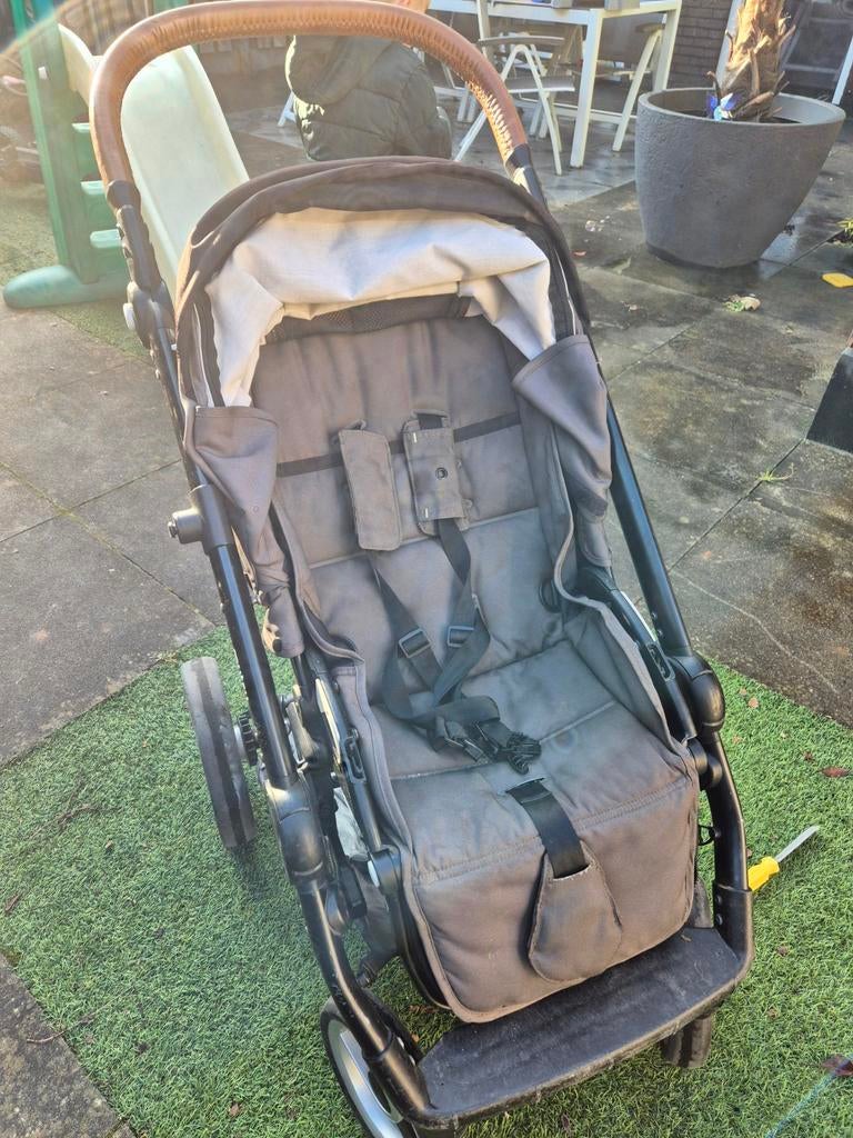 Mutsy kinderwagen - legergroen, Ophalen, Gebruikt, Mutsy