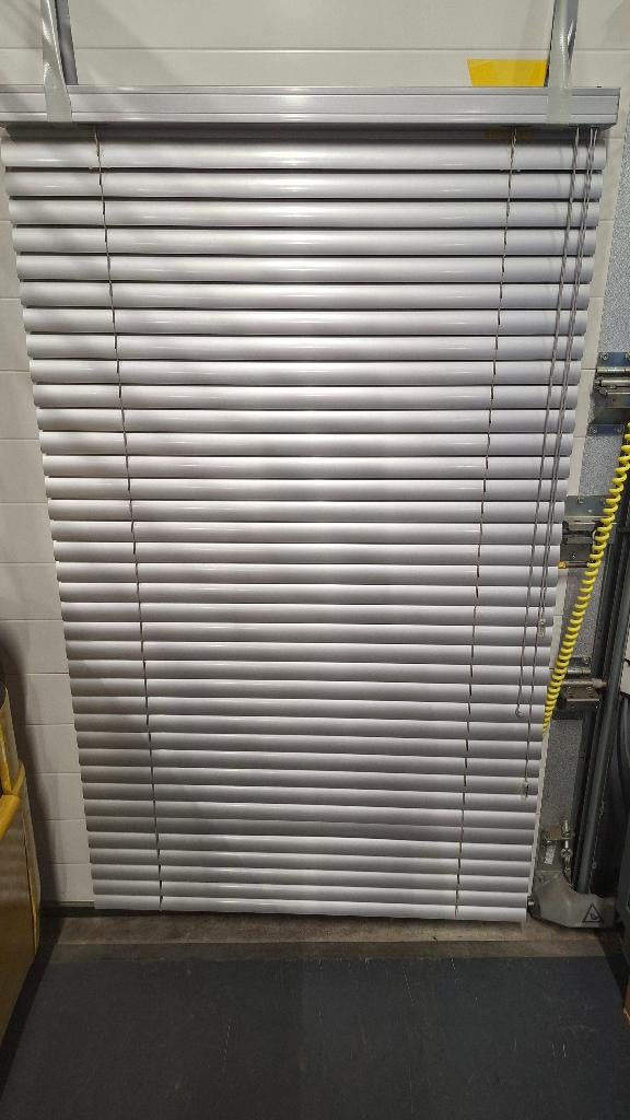 Diverse lamellen Aluminium jaloezieën Grijs 98,5cm en 181cm, Ophalen, ., 50 tot 100 cm, .