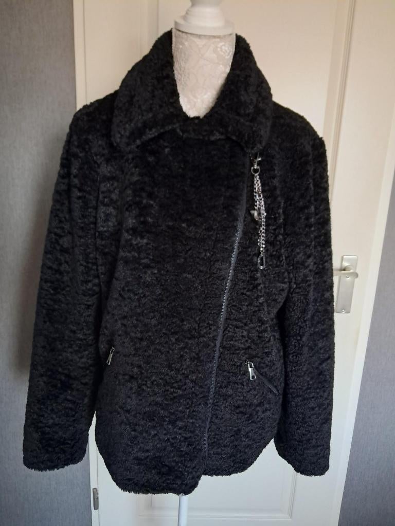 Jas District (Faux fur jas) maat 42 Kleur : Zwart, Zwart, Maat 42/44 (L), Nieuw, Ophalen of Verzenden