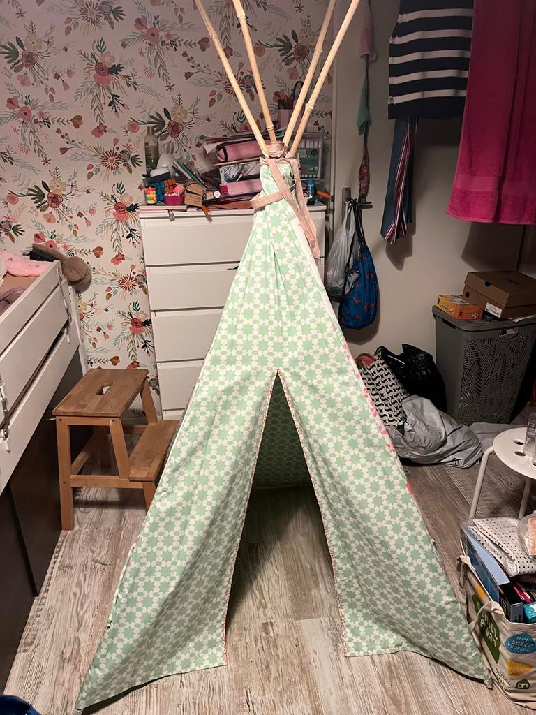 Speeltent / Indianentent van stof en bamboe, Ophalen of Verzenden, Zo goed als nieuw