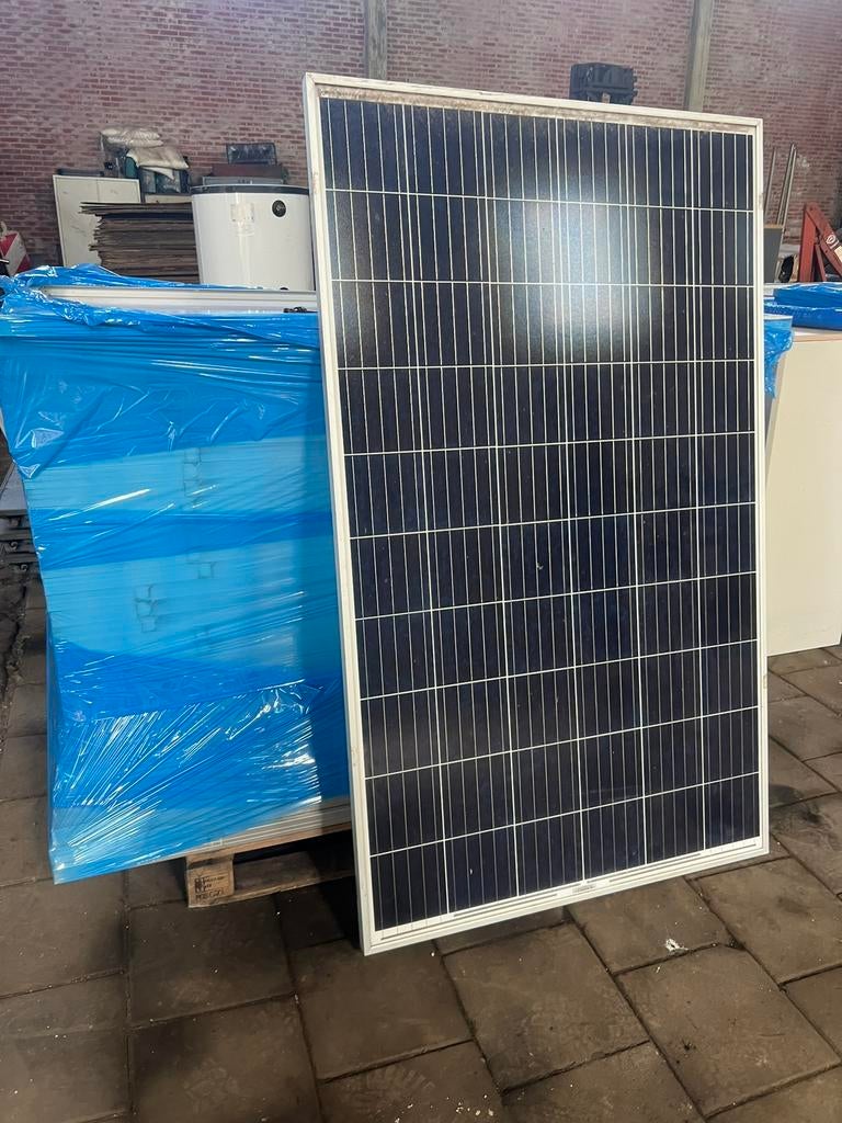 Partij gebruikte zonnepanelen Winaico 285Wp + SMA omvormers, Ophalen, Zo goed als nieuw, Compleet systeem