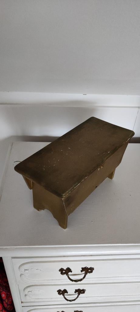 Oud Frans opstapje met bergruimte, Ophalen