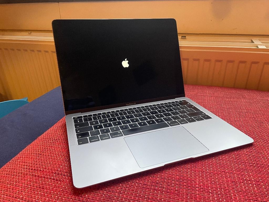 MacBook Air 13” Retina (2018) | 256GB | i5 | Goede staat, Gebruikt, 256 GB, Qwerty, 8 GB