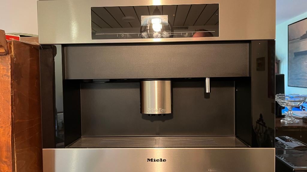 Miele espresso CVA 5060, Witgoed en Apparatuur, Ophalen, Niet werkend, Espresso apparaat, Koffiebonen