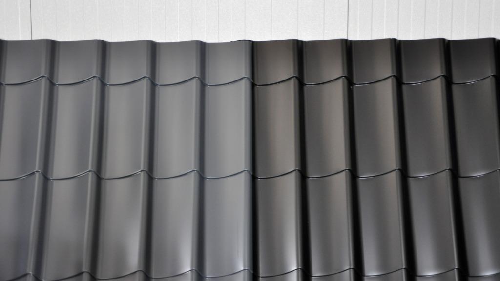 Dakpanplaten/dakpanprofielplaten, kleur zwart en grijs, Zwart, Nieuw, 15 m² of meer, Metaal