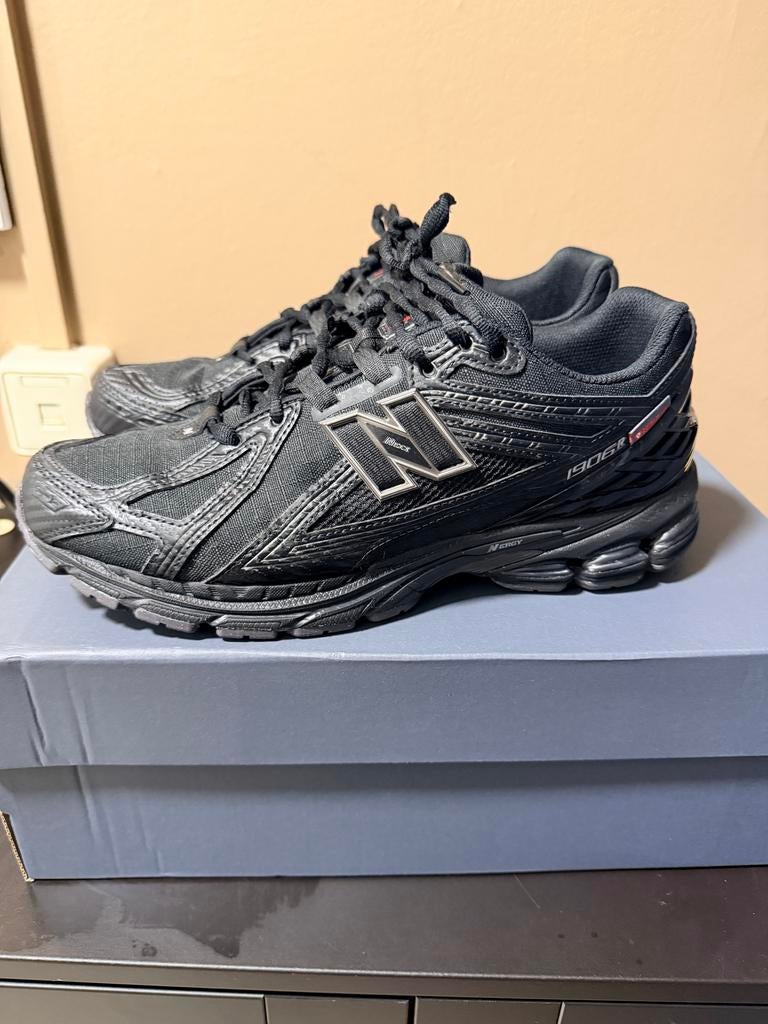 New Balance 1906R Zwart - Maat 44,5, Kleding | Heren, Schoenen, Zwart, Ophalen of Verzenden, Sneakers of Gympen, Zo goed als nieuw