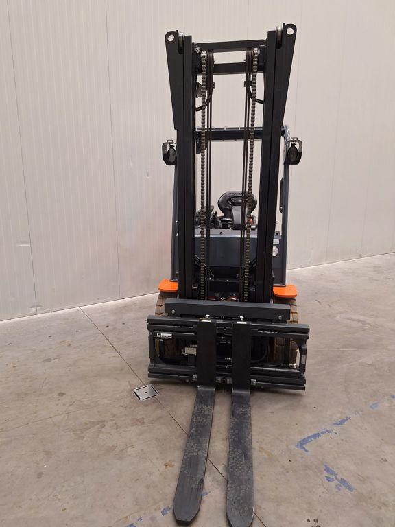 TOYOTA 8FBMT45, Meer dan 4000 kg, Elektrisch, Heftruck, TOYOTA