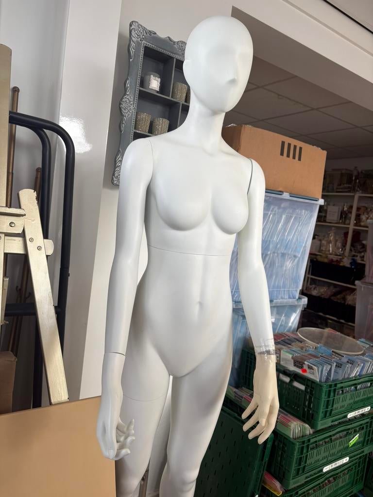 Paspop wit verzwaard, Hobby en Vrije tijd, Ophalen