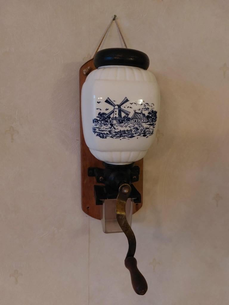 Leuke wand koffiemolen met Hollands tafereeltje, Ophalen of Verzenden