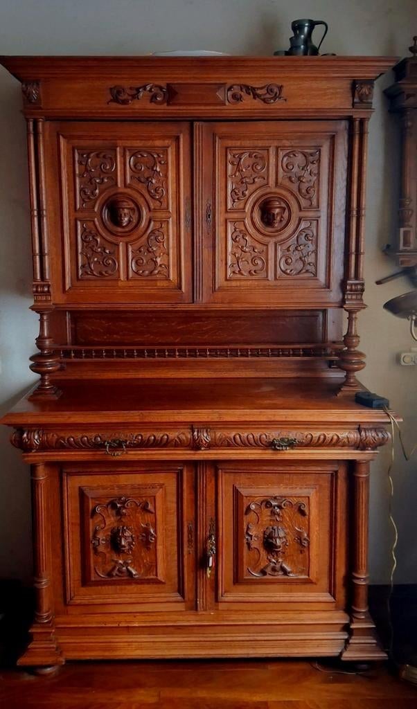 antieke franse buffetkast  Henri II(Henri Deux), Antiek en Kunst, Antiek | Meubels | Kasten, Ophalen
