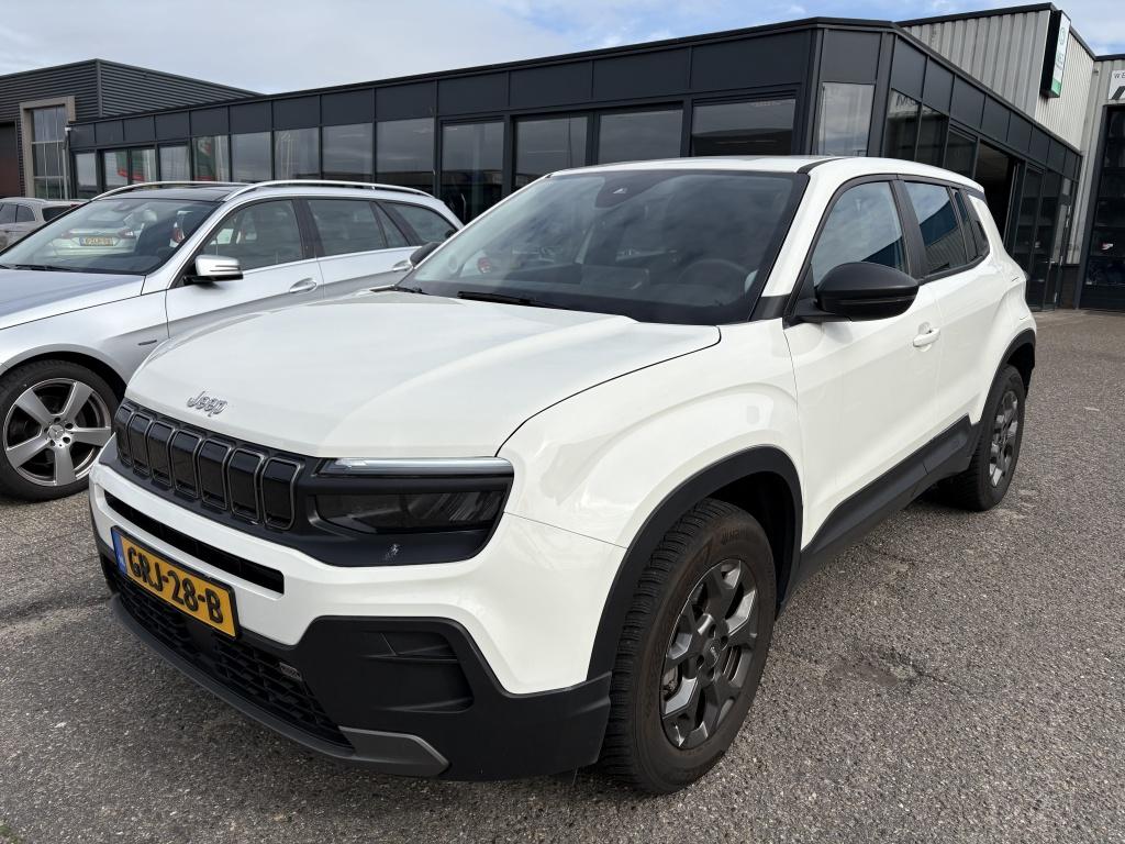 Jeep Avenger Longitude 54kWh (bj 2024, automaat), Auto's, Automaat, 12 maanden, Gebruikt, Zwart