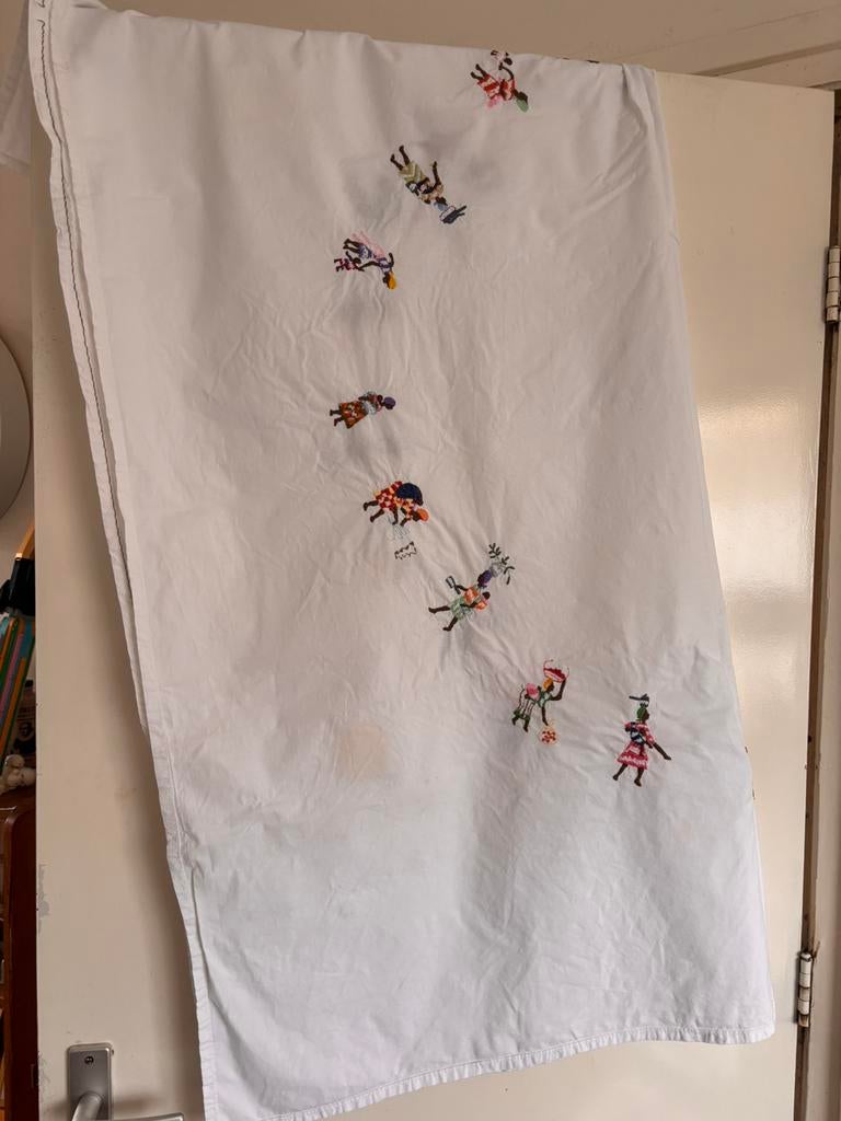 Hand geborduurd tafelkleed, Ophalen of Verzenden