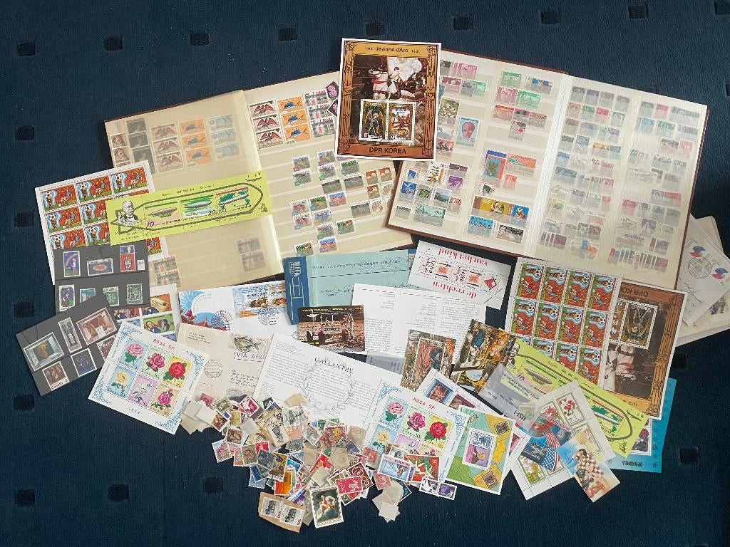 Postzegels uitzoekdoos, verrassingsdoos, snuffeldoos 2, Postzegels en Munten, Postzegels | Volle albums en Verzamelingen, Ophalen of Verzenden