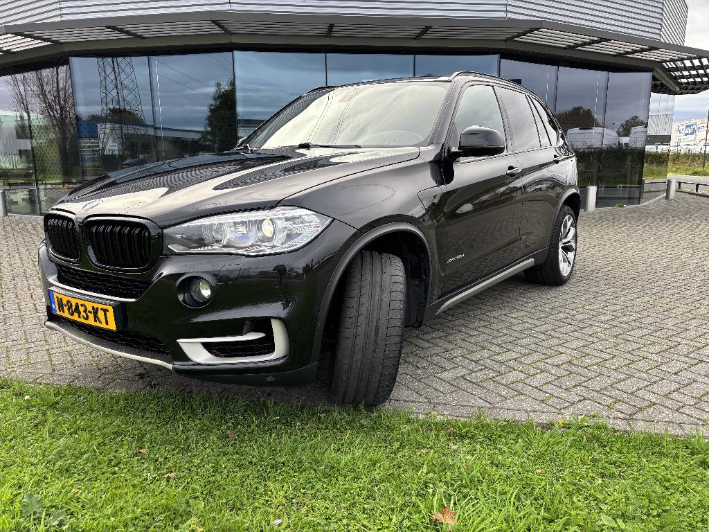 BMW X5 Xdrive40e Iperformance 313pk Aut 2016 Zwart, X5, 4 cilinders, Zwart, Bruin
