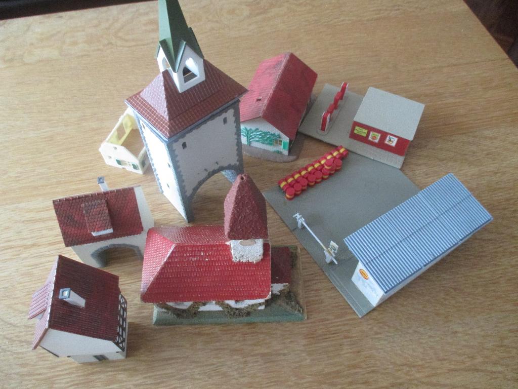 Zelfbouw speelgoed huisjes., Verzamelen, Ophalen of Verzenden, Gebruikt