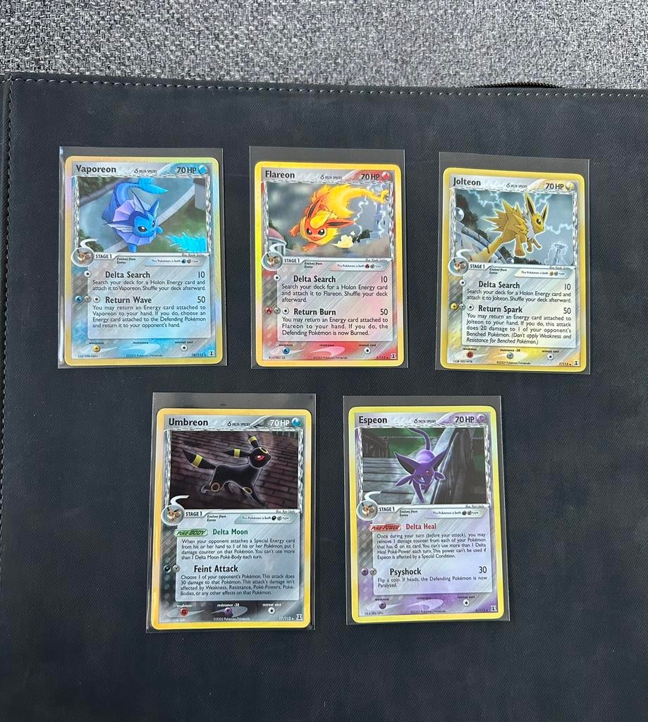 Pokémon Eeveelutions Ex Delta Species Set, Ophalen of Verzenden, Zo goed als nieuw, Meerdere kaarten, Foil
