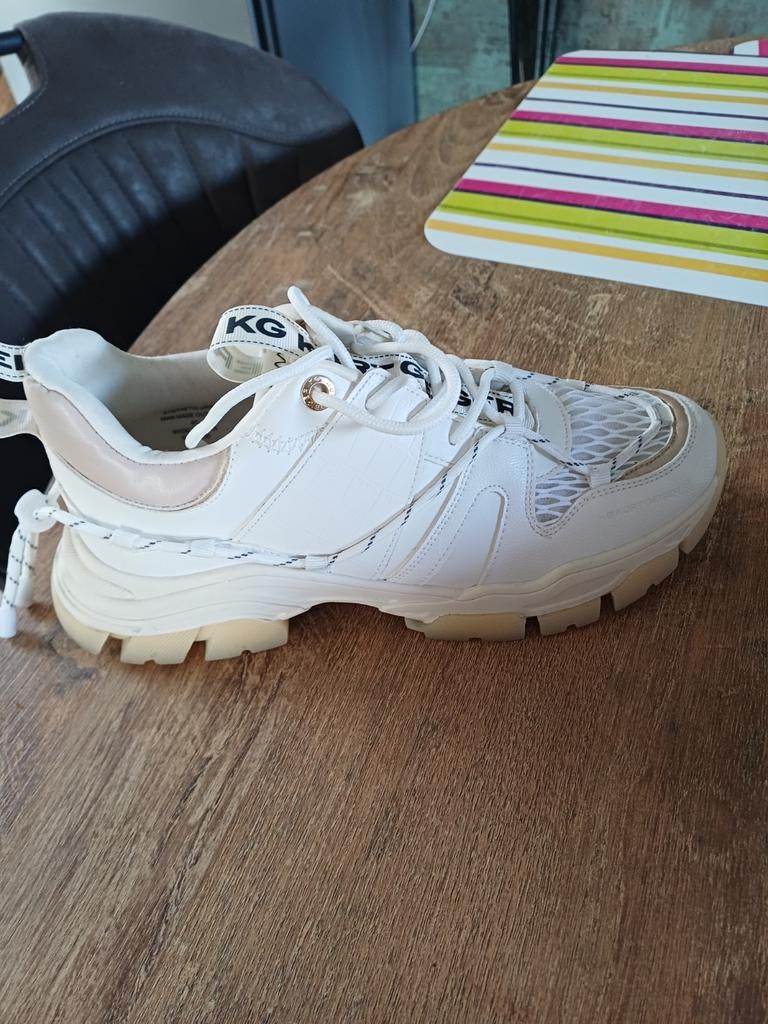 Kurt Geiger London Sneakers - Zo goed als nieuw, Kleding | Dames, Wit, Nieuw, Ophalen of Verzenden, Sneakers of Gympen