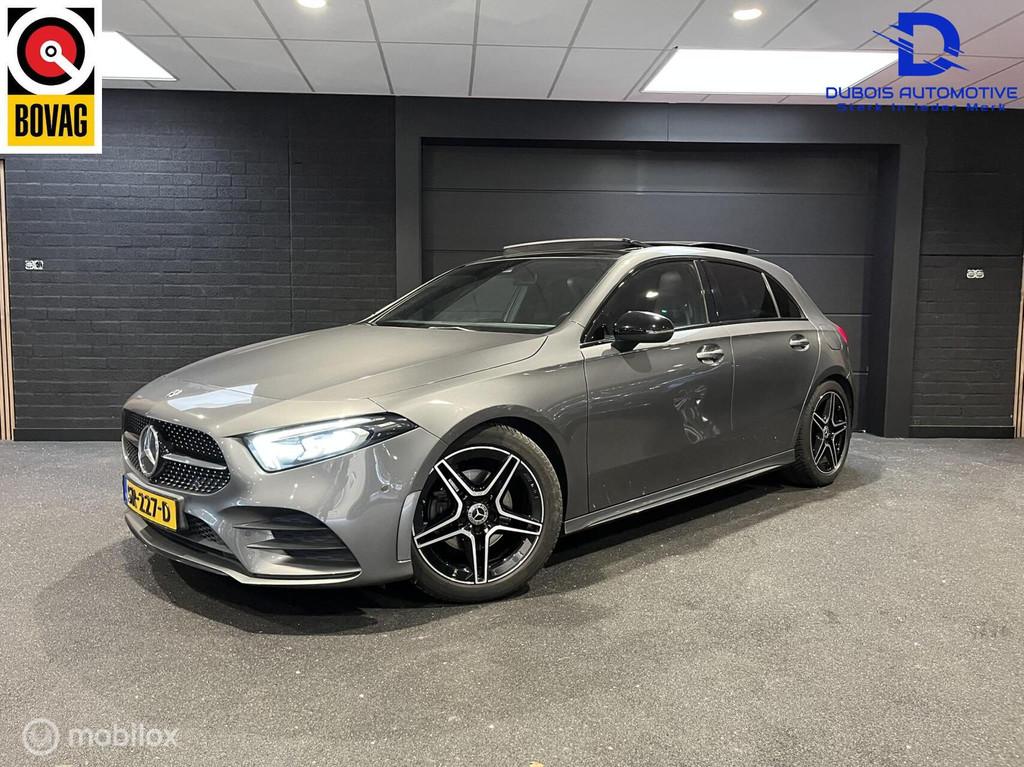Mercedes A-klasse 200 AMG LINE|ZGAN|RIJKLAAR|PANO|CARPLAY|, Parkeercamera, Gebruikt, 4 cilinders, Met garantie (alle)