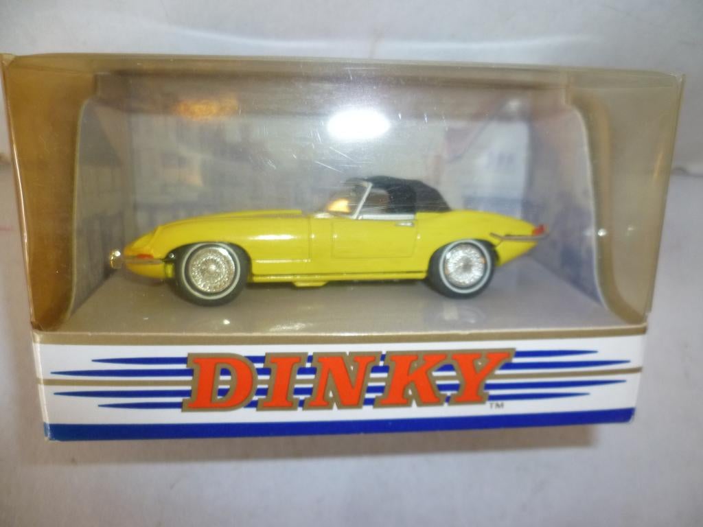 Matchbox Dinky DY 18 Jaguar E Type MK 1 1/2 geel 1:43 auto, Ophalen of Verzenden, Nieuw, Auto, Matchbox
