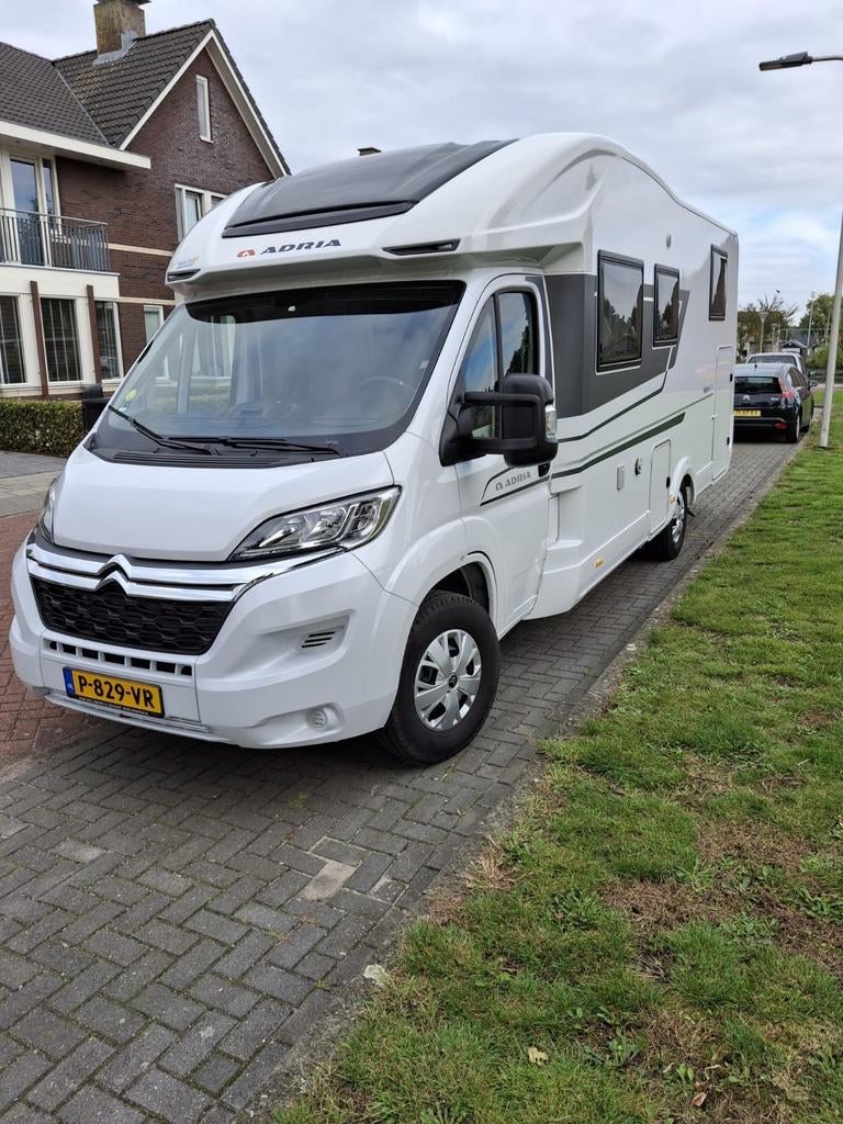 Adria Matrix 670 SL Camper in Nieuwstaat, Afzuigkap, Ringverwarming, Particulier, Adria