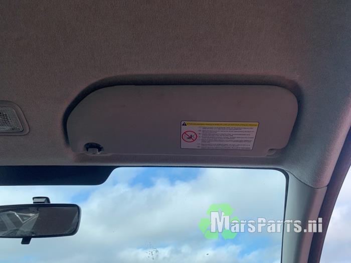 Zonneklep van een Peugeot 107, Gebruikt, -, -, Ophalen of Verzenden