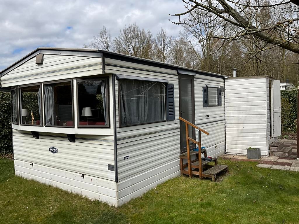 Goed onderhouden stacavaran met staplaats op RCN Zeewolde, Tot en met 4