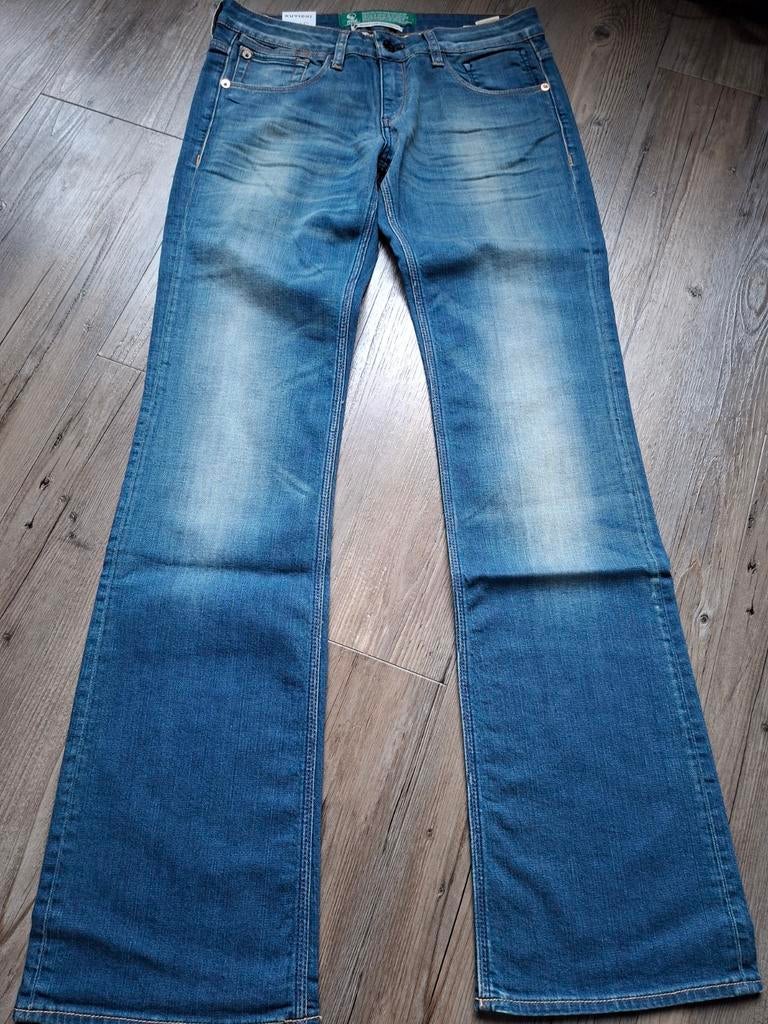 KUYICHI Wendy low bootcut jeans W29 L34, Kleding | Dames, Spijkerbroeken en Jeans, Blauw, KUYICHI, Nieuw, Ophalen of Verzenden