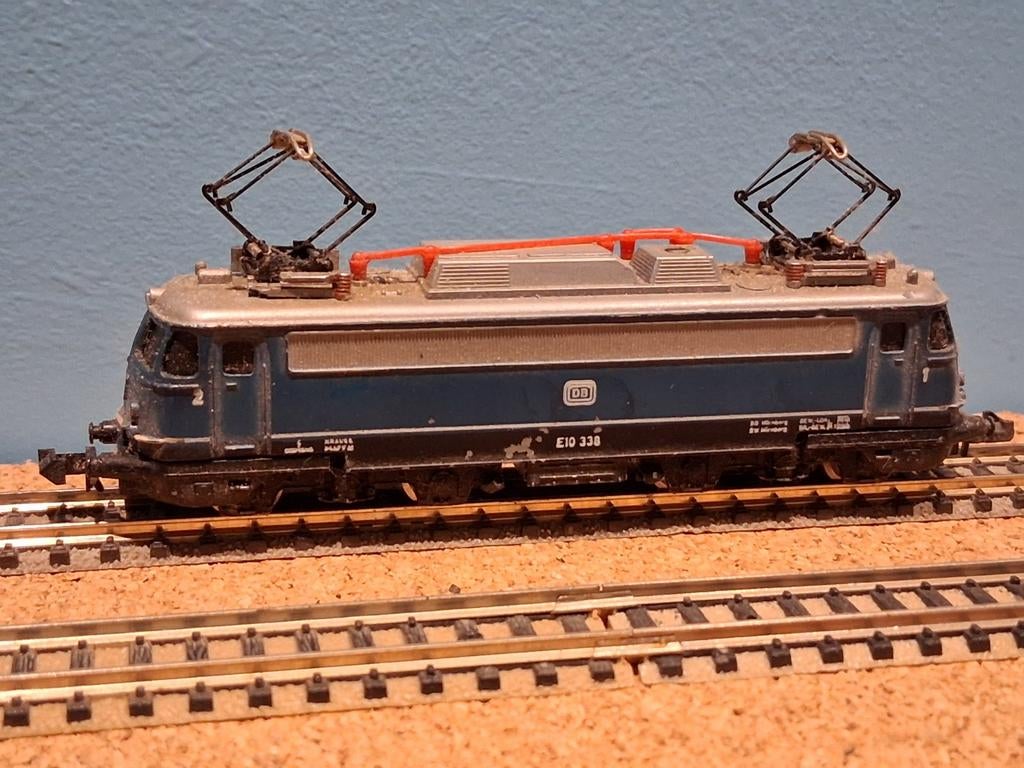 Minitrix locomotief e 10 N-spoor, Hobby en Vrije tijd, Modeltreinen | N-Spoor, Gebruikt, Trix, Ophalen of Verzenden, Analoog