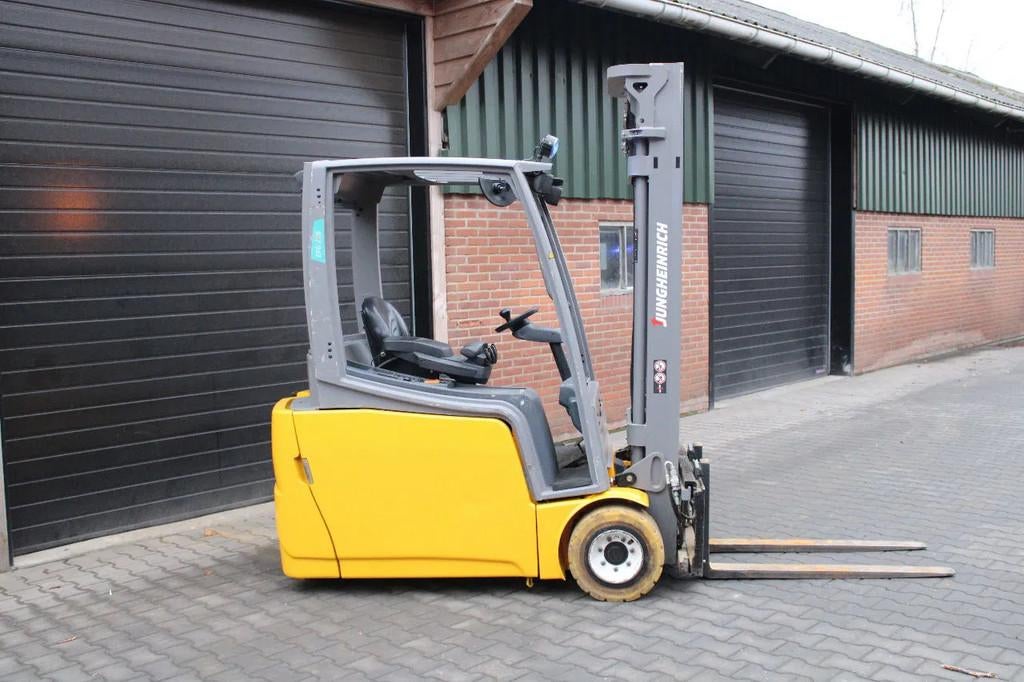 Jungheinrich EFG218k heftruck elektrische triplex 4 functies, Zakelijke goederen, Machines en Bouw | Heftrucks en Intern transport