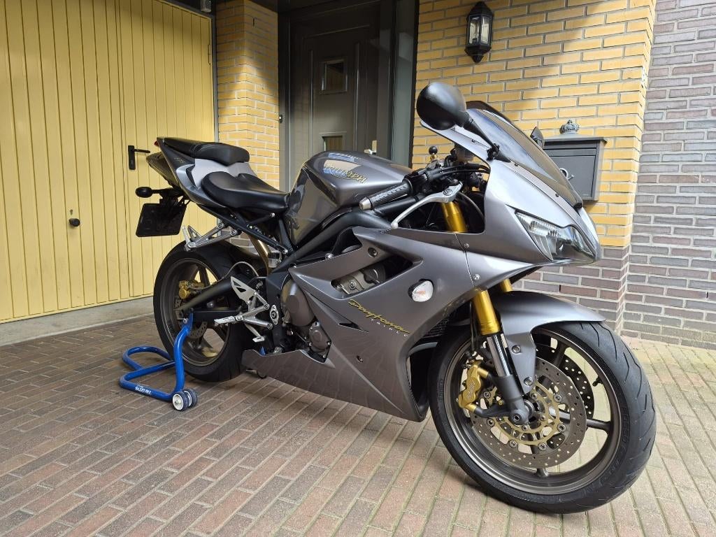 Triumph Daytona 675 in nette staat – direct rijden!, 675 cc, Motorrijbewijs A, 3 cilinders, Super Sport
