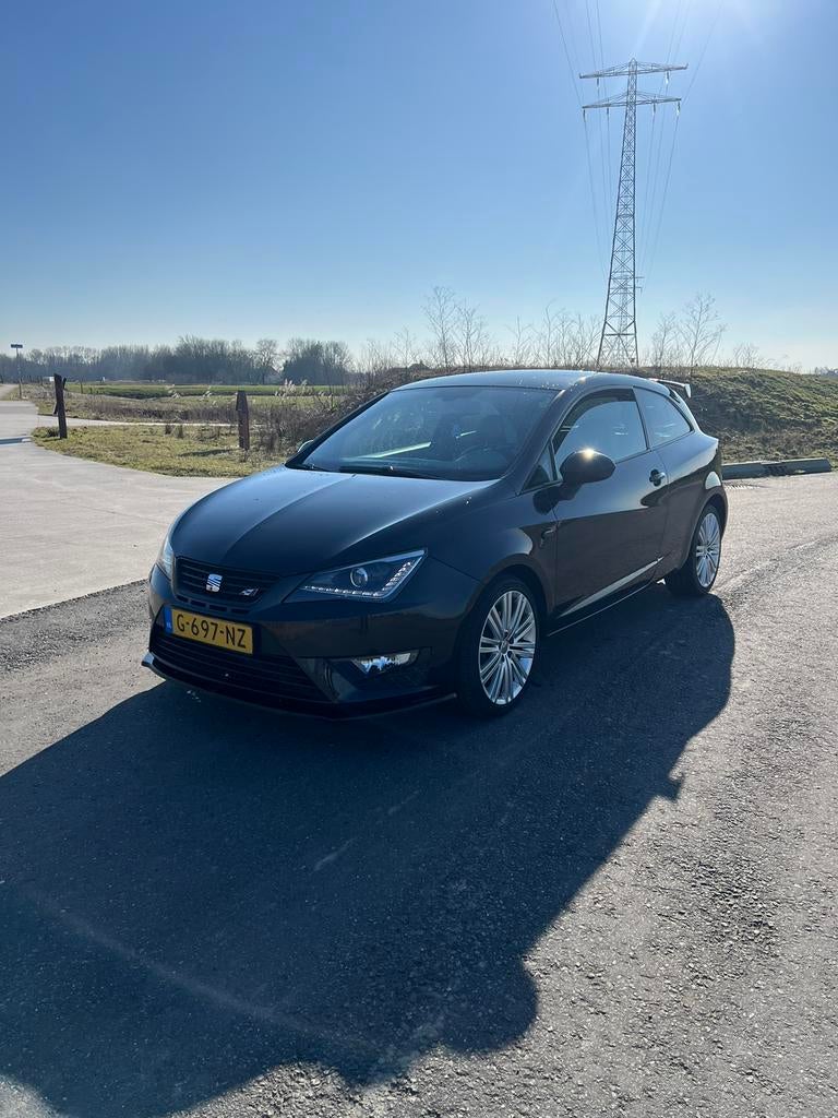 Seat Ibiza 1.4 TSI 132KW Cupra AUT 2013 Zwart, Auto's, Seat, Zwart, 4 cilinders, 179 pk, Leder